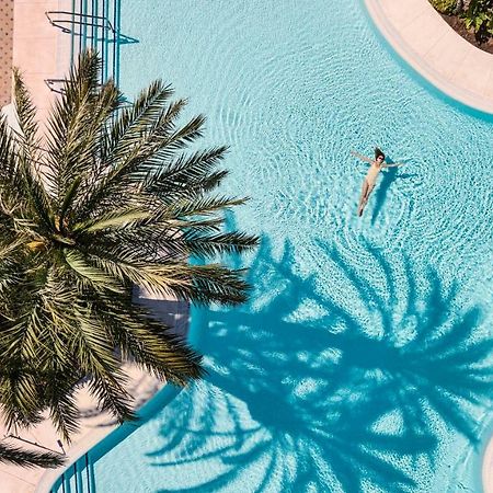 Don Carlos Resort&Spa Marbella Exterior foto Aerial view of the pool at the Atlantis Paradise Island
