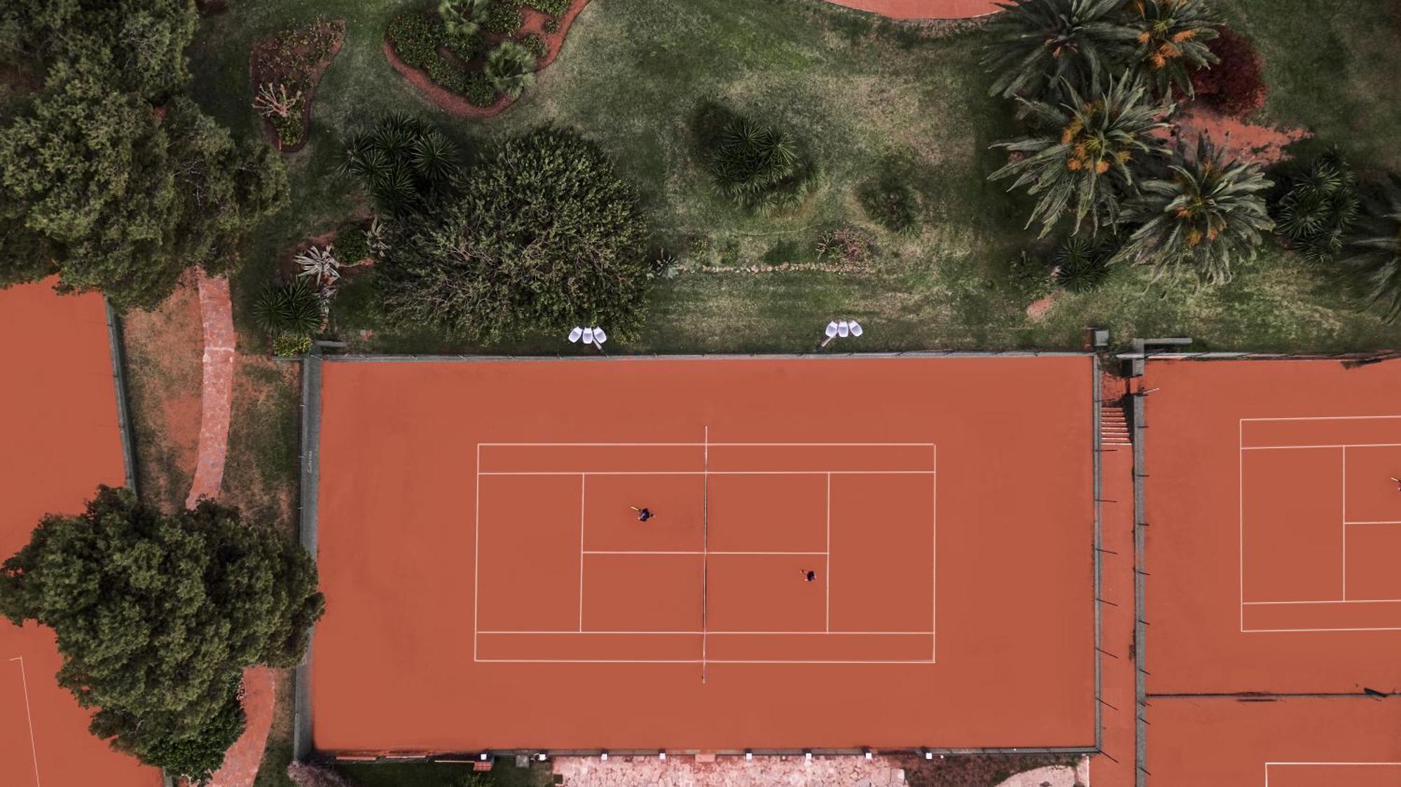 Don Carlos Resort&Spa Marbella Exterior foto Tennis court